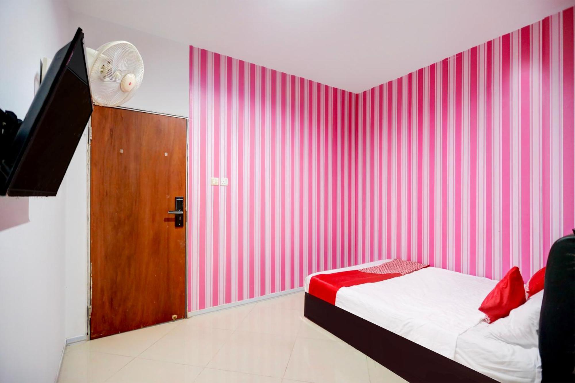 Hotel Oyo 92586 Happy 777 Nagoya Esterno foto